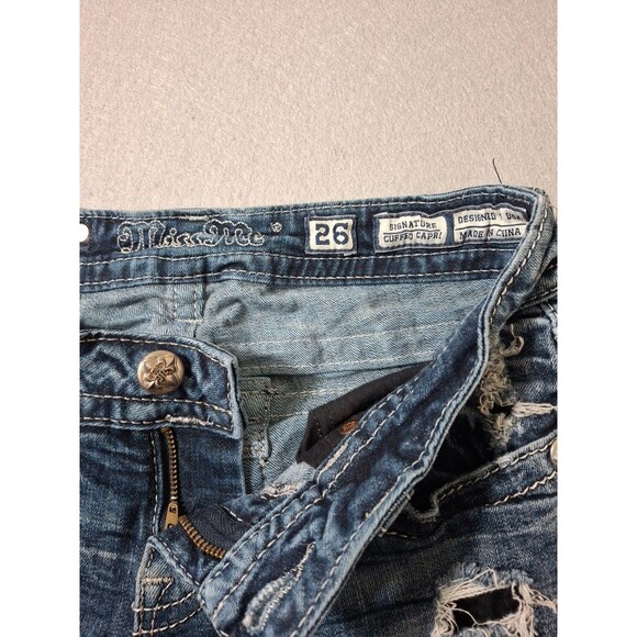 Miss Me Embellished Capri Jeans 26 30x19 Distressed Holes Selvedge T Flap Pocket - Picture 8 of 12